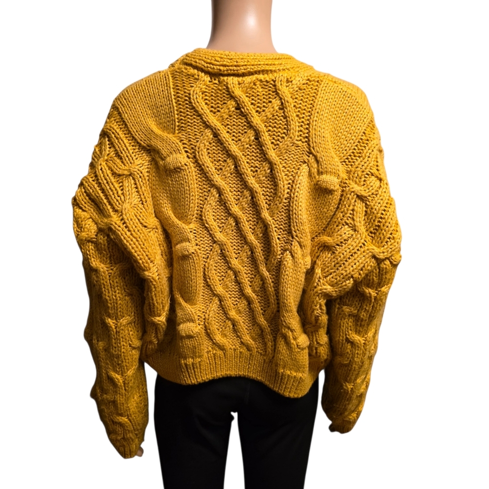 Talulah Chunky Knit Cropped Yellow Sweater Size L - Picture 4 of 10